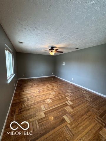 6820 Troon Way, Indianapolis, IN 46237