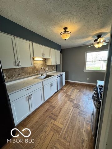 6820 Troon Way, Indianapolis, IN 46237