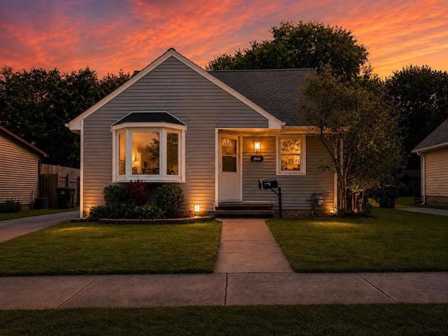 1844 S JEFFERSON STREET, Appleton, WI 54915
