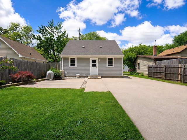 1844 S JEFFERSON STREET, Appleton, WI 54915