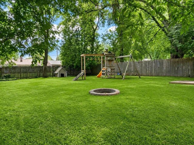 1844 S JEFFERSON STREET, Appleton, WI 54915