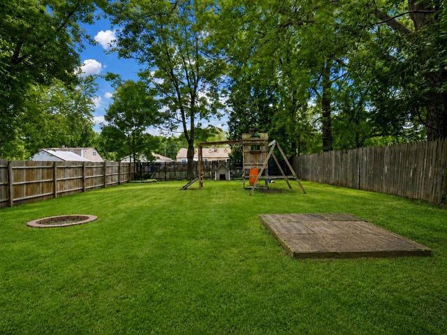 1844 S JEFFERSON STREET, Appleton, WI 54915