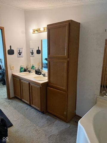 3363 Cessna Drive, Columbus, IN 47203