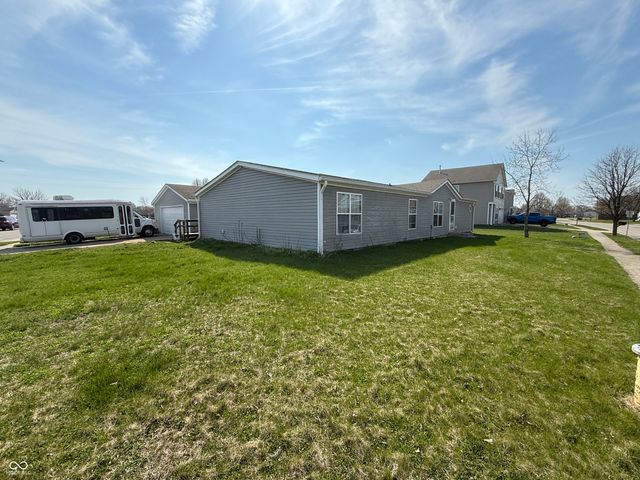 3363 Cessna Drive, Columbus, IN 47203