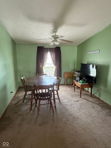 3363 Cessna Drive, Columbus, IN 47203