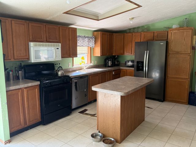 3363 Cessna Drive, Columbus, IN 47203