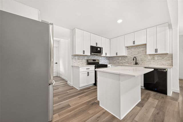 3107 Sunnydale Drive, Houston, TX 77051