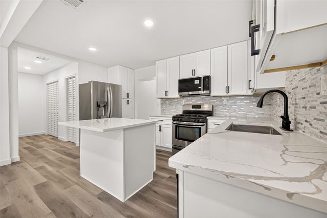 3107 Sunnydale Drive, Houston, TX 77051