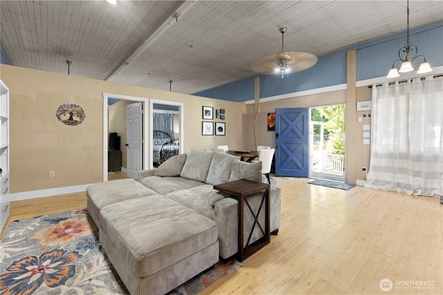 14120 HWY 165, Buckley, WA 98321