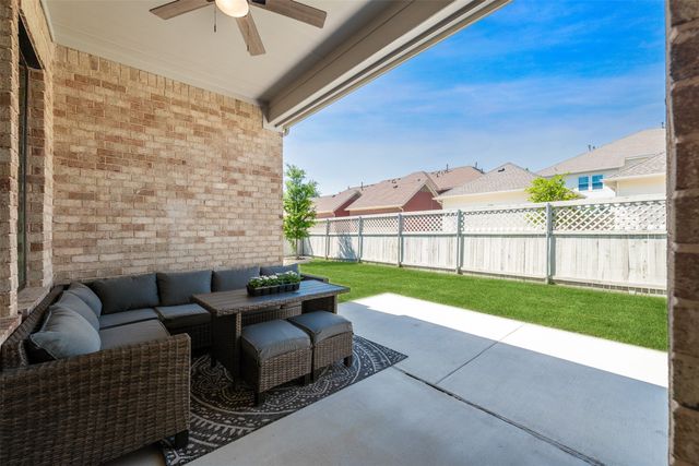 2704 Little Wonder Lane, Northlake, TX 76247