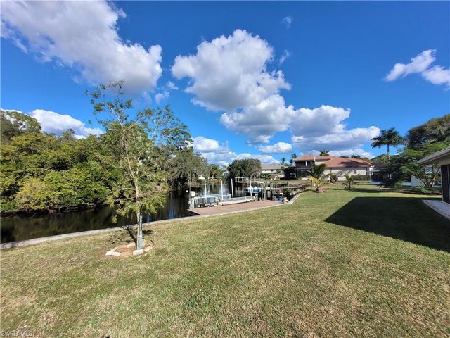 10131 Main DR, Bonita Springs, FL 34135