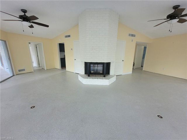 10131 Main DR, Bonita Springs, FL 34135