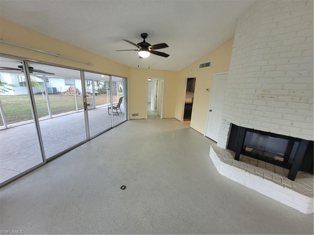 10131 Main DR, BONITA SPRINGS, FL 34135 — photo 4