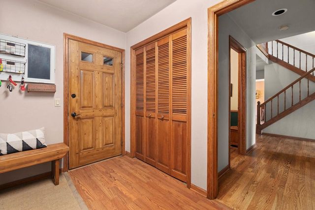 22 Stacy Lane, Madison, WI 53716