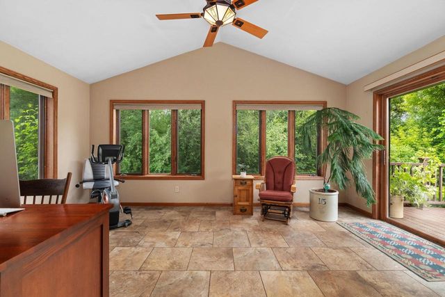 22 Stacy Lane, Madison, WI 53716