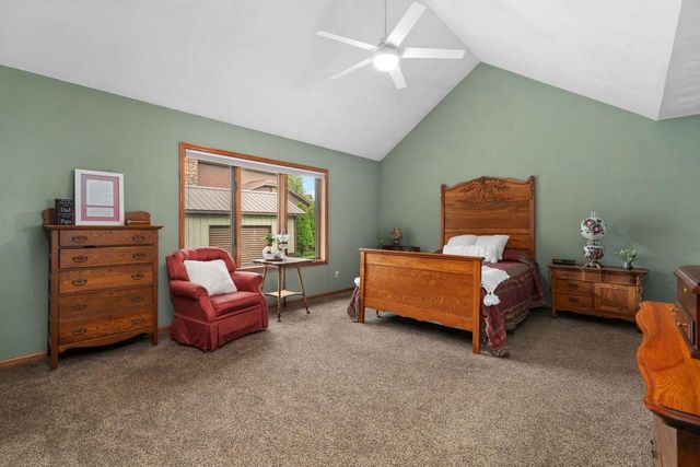22 Stacy Lane, Madison, WI 53716