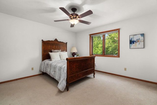 22 Stacy Lane, Madison, WI 53716