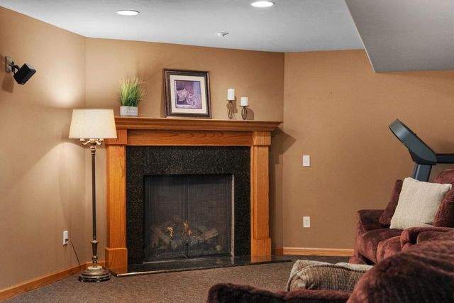 22 Stacy Lane, Madison, WI 53716
