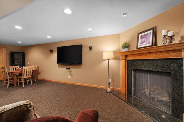 22 Stacy Lane, Madison, WI 53716
