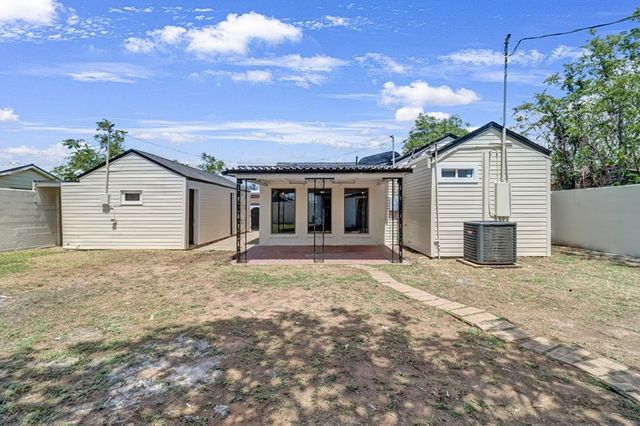 1919 N Sam Houston Ave, Odessa, TX 79761