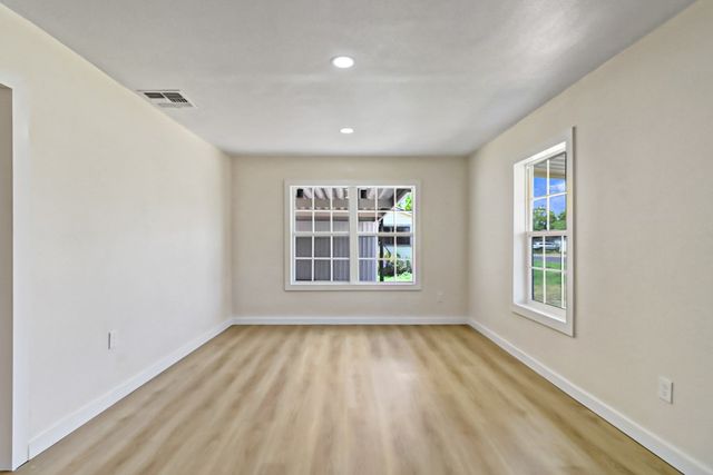 1919 N Sam Houston Ave, Odessa, TX 79761