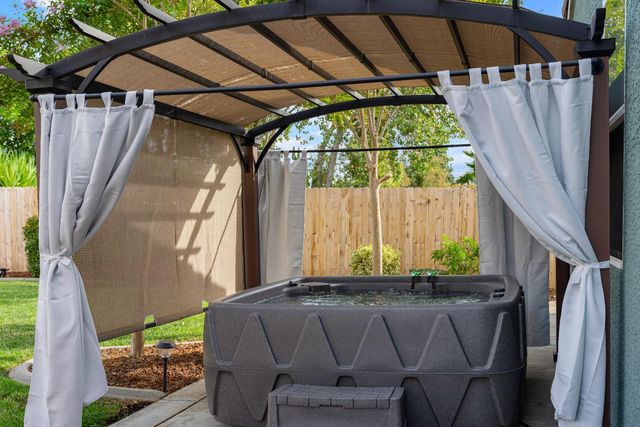 2429 Independence Trl, Plumas Lake, CA 95961