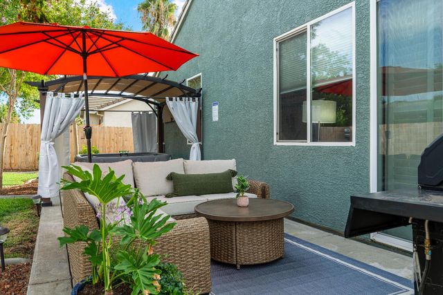 2429 Independence Trl, Plumas Lake, CA 95961