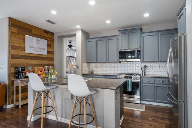 2429 Independence Trl, Plumas Lake, CA 95961