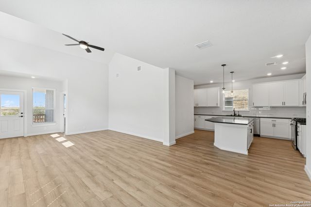 124 Radnor, New Braunfels, TX 78130