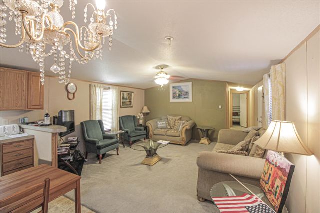 228 Aspen, Livingston, TX 77351