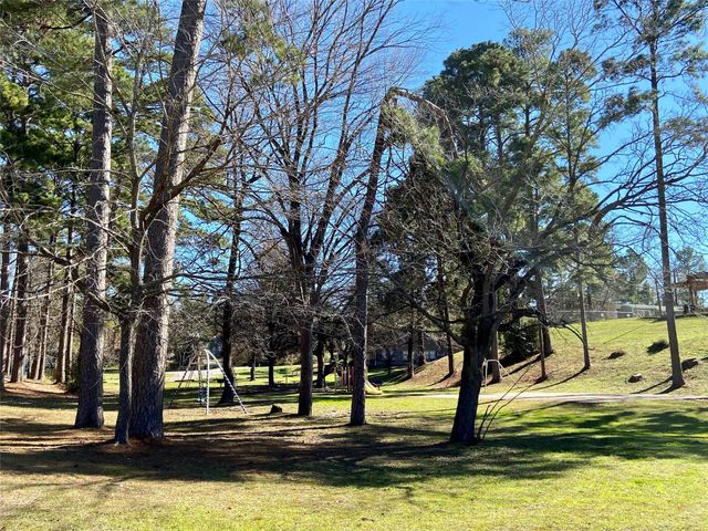 228 Aspen, Livingston, TX 77351