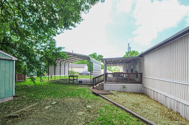 228 Aspen, Livingston, TX 77351