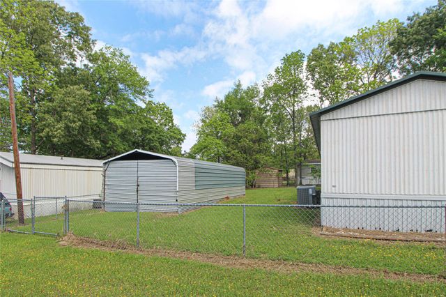 228 Aspen, Livingston, TX 77351