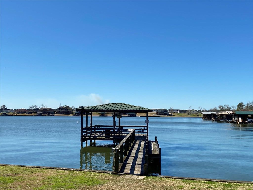 228 Aspen, Livingston, TX 77351