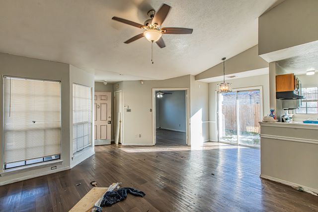 431 Pogue Street, Cedar Hill, TX 75104