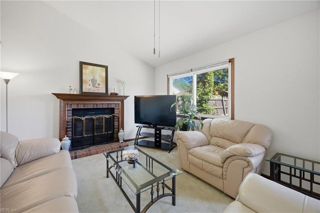 3077 Monet DR, Virginia Beach, VA 23453