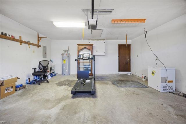 3077 Monet DR, Virginia Beach, VA 23453