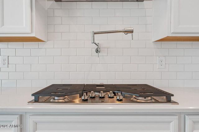 17871 W STRAIGHT ARROW Lane, Surprise, AZ 85387