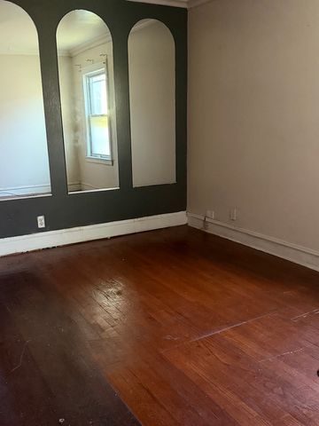 1401 S 11th Avenue, Maywood, IL 60153
