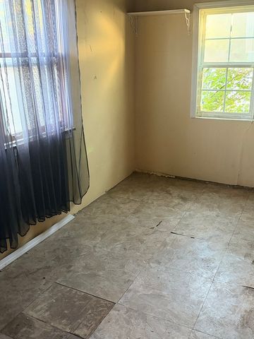 1401 S 11th Avenue, Maywood, IL 60153