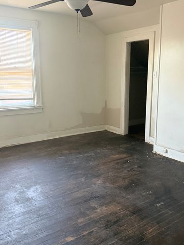 1401 S 11th Avenue, Maywood, IL 60153