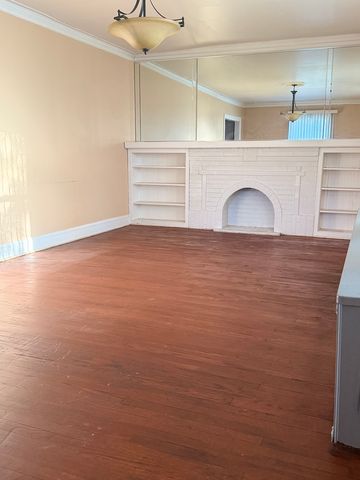 1401 S 11th Avenue, Maywood, IL 60153