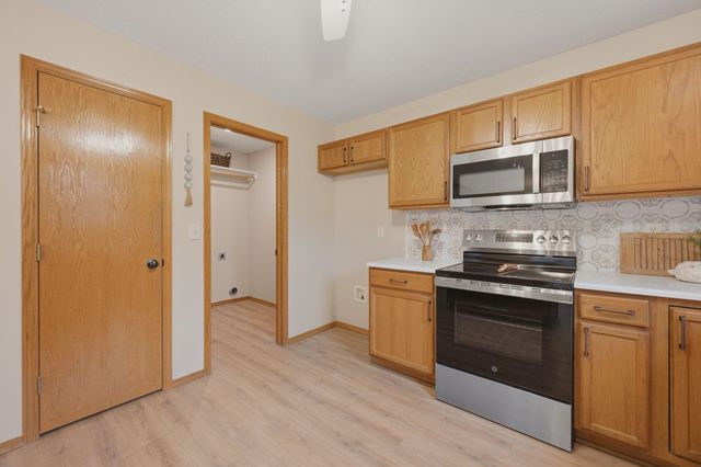 10818 W Central Park St, Wichita, KS 67205