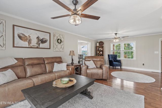 448 Trinity Rd, Morristown, TN 37814