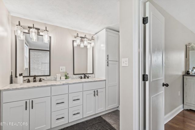 448 Trinity Rd, Morristown, TN 37814