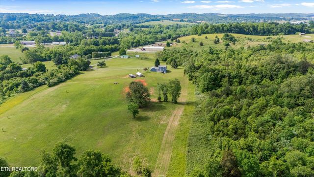 448 Trinity Rd, Morristown, TN 37814