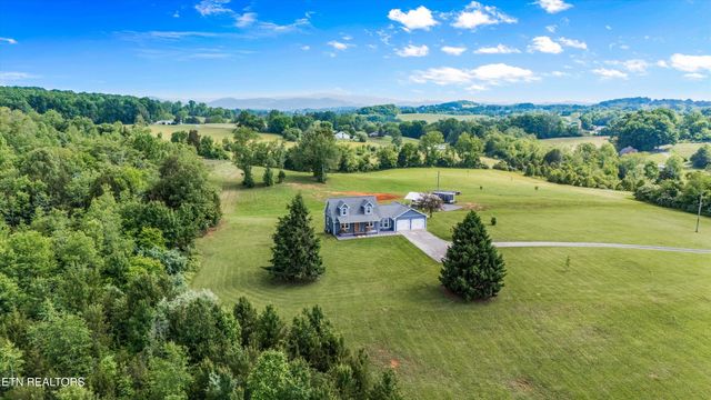 448 Trinity Rd, Morristown, TN 37814