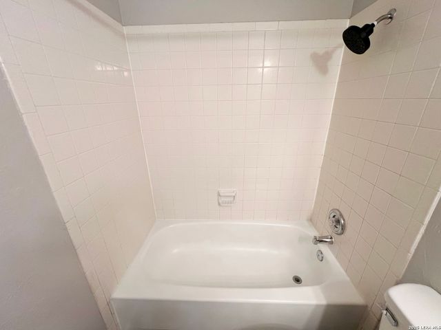 11226 PRAIRIE SPRINGS DR, San Antonio, TX 78249