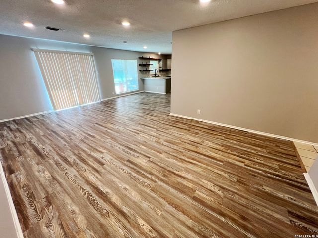 11226 PRAIRIE SPRINGS DR, San Antonio, TX 78249
