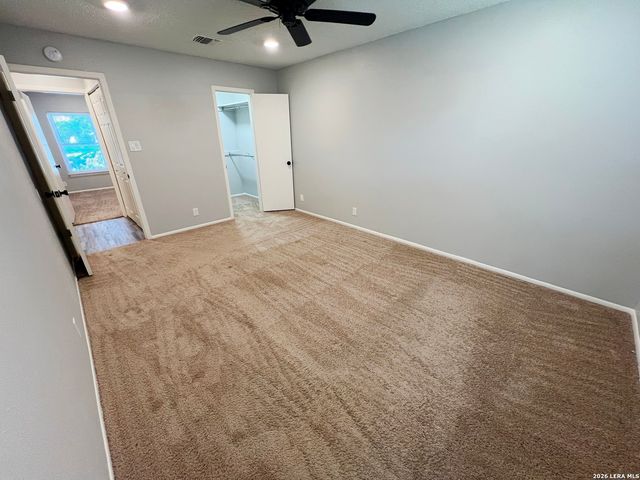 11226 PRAIRIE SPRINGS DR, San Antonio, TX 78249